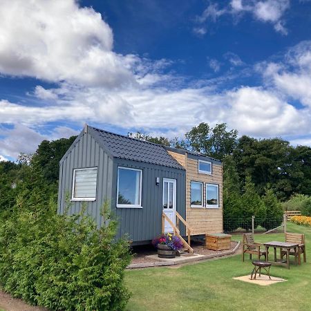 The Cedar Tiny House Villa Coldingham Exteriör bild