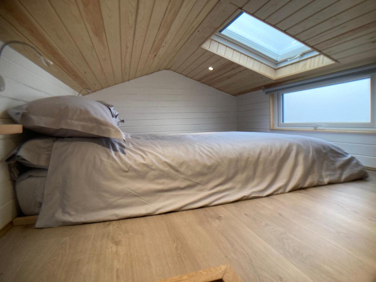 The Cedar Tiny House Villa Coldingham Exteriör bild